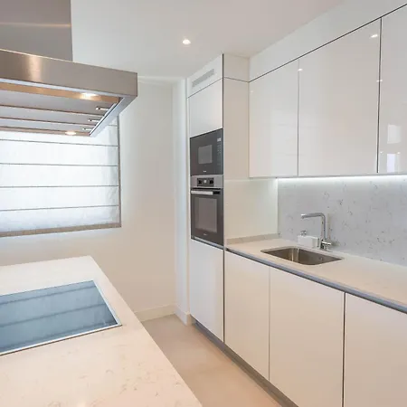 Luxury 2br Seaviews - Santa Barbara Heights شقة