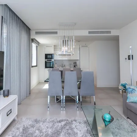 Luxury 2br Seaviews - Santa Barbara Heights Апартаменты *