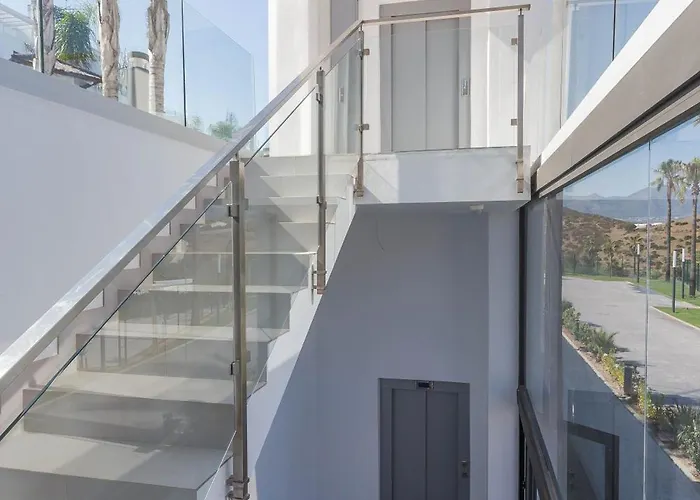 Luxury 2br Seaviews - Santa Barbara Heights Fuengirola