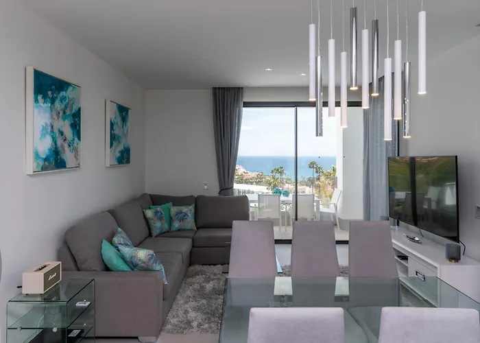 Luxury 2br Seaviews - Santa Barbara Heights *