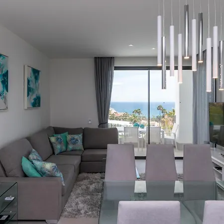 Luxury 2br Seaviews - Santa Barbara Heights *