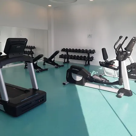 Luxury 2br Seaviews - Santa Barbara Heights Апартаменти